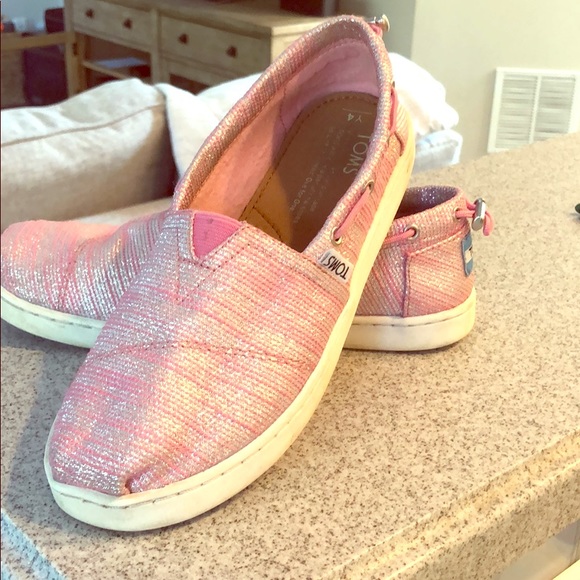 Toms Other - TOMs kids shoes in sparkle pink Toms Other - TOMs kids shoes in sparkle pink
